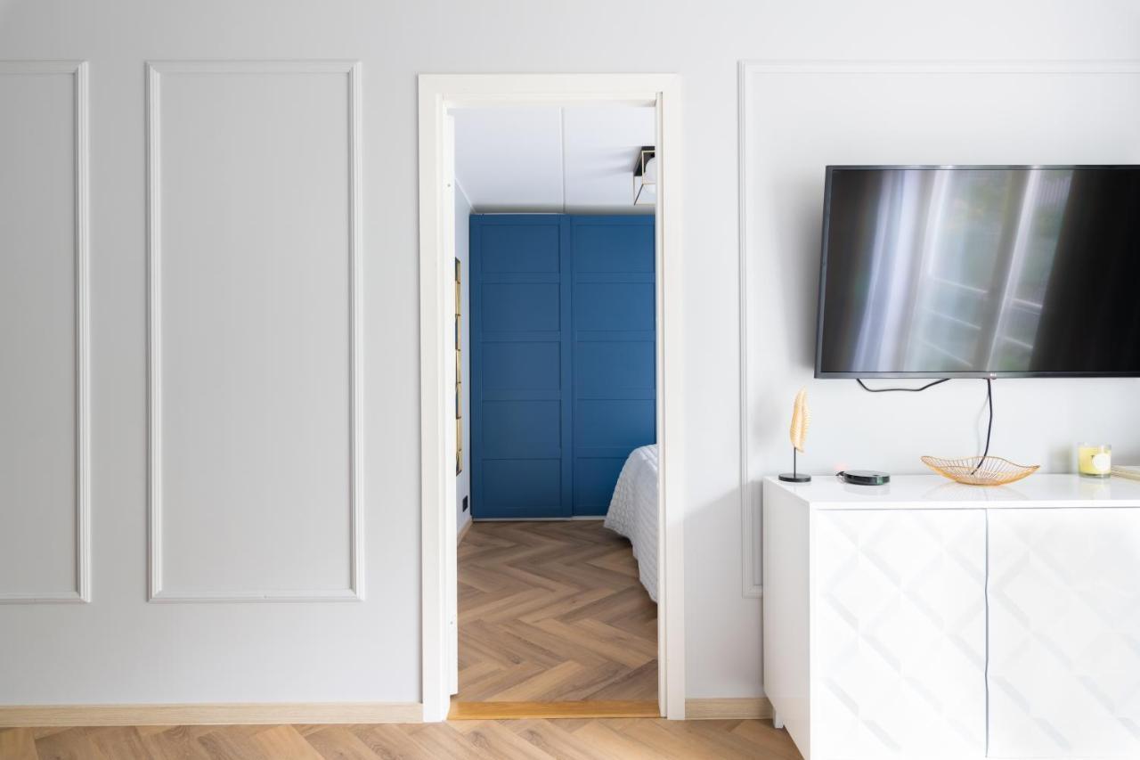 Central Rosi Art Deco Apartment With Parking Tallin Exterior foto