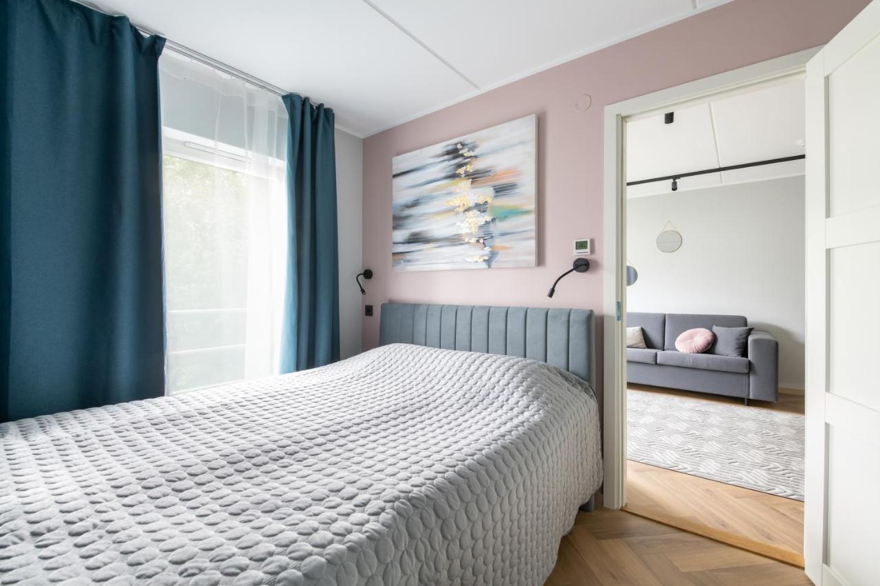 Central Rosi Art Deco Apartment With Parking Tallin Exterior foto